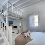 Villa Mymykonos I *